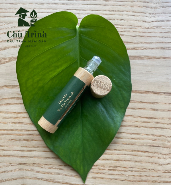 Chai bi lăn vỏ tre - Tinh Dầu Tràm 5 Gân - 10ml