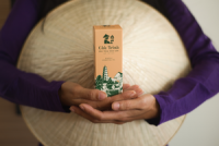 Khám phá công dụng và cách dùng tinh dầu tràm 5 gân